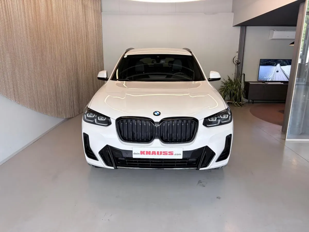 BMW X3 2022 photo 2