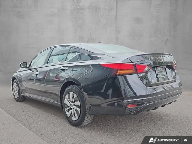 Nissan Altima 2025 photo 2