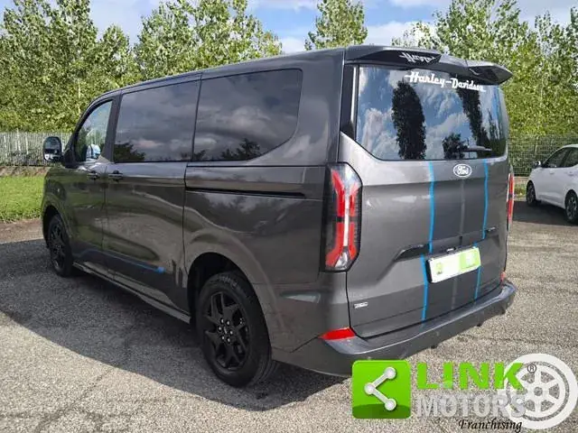 Ford Tourneo Custom 2025 photo 4