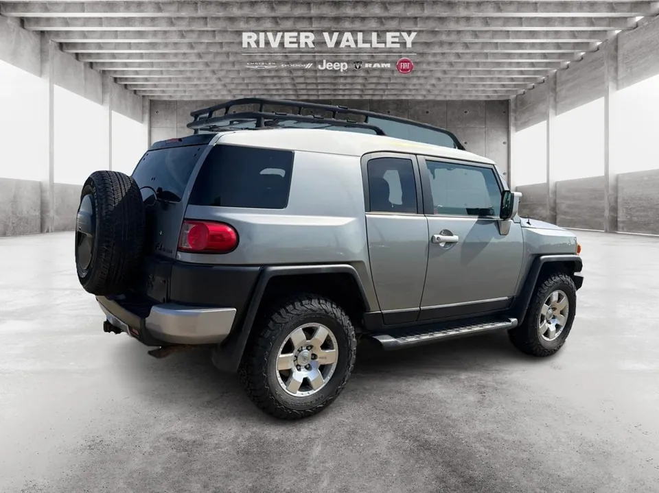 Toyota Fj Cruiser 2010 photo 3