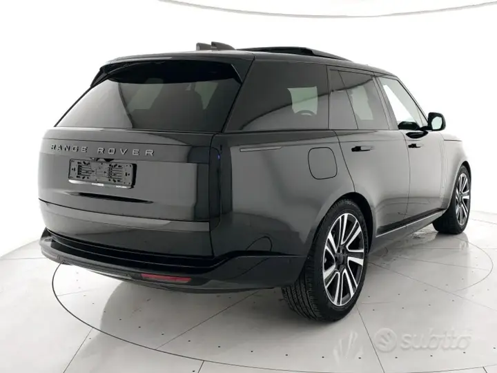 Land Rover Range Rover 2026 photo 3
