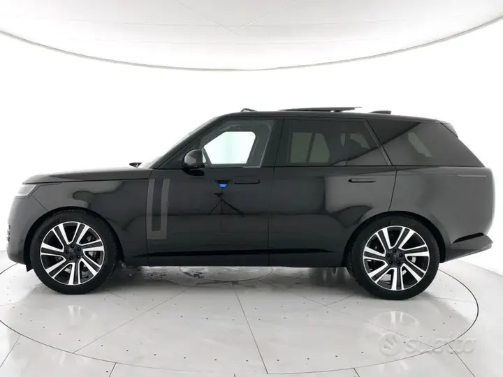 Land Rover Range Rover 2026 photo 2