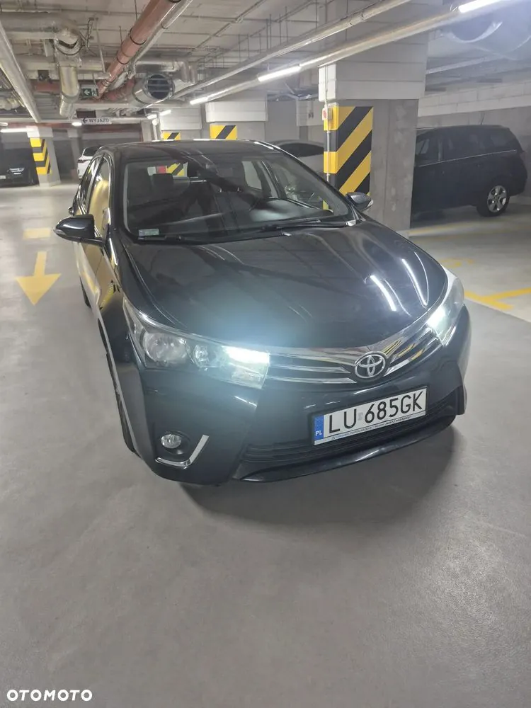 Toyota Corolla 2015 photo 2