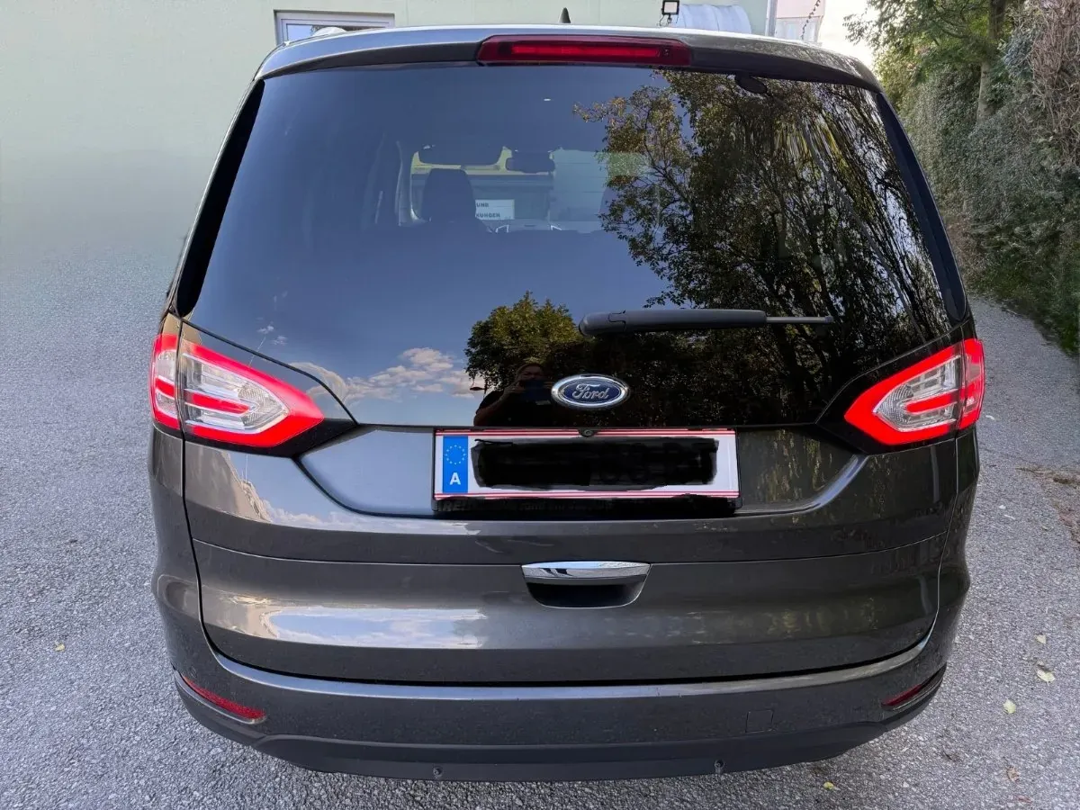 Ford Galaxy 2019 photo 2