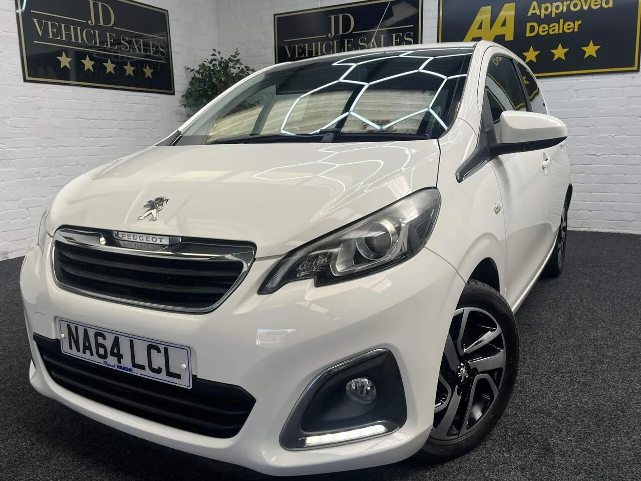 Peugeot 108 2014 photo 3