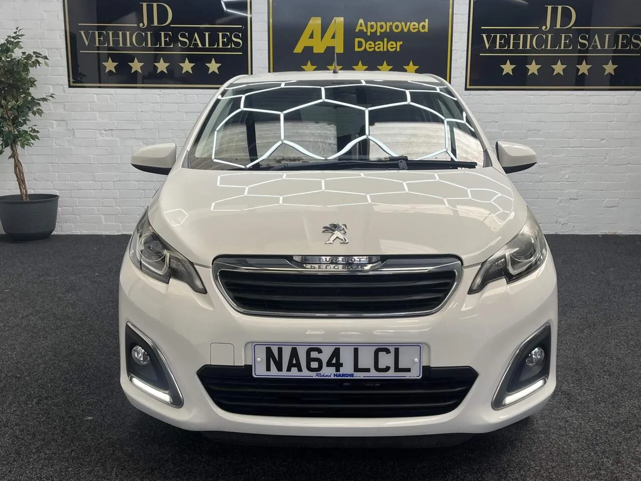 Peugeot 108 2014 photo 5