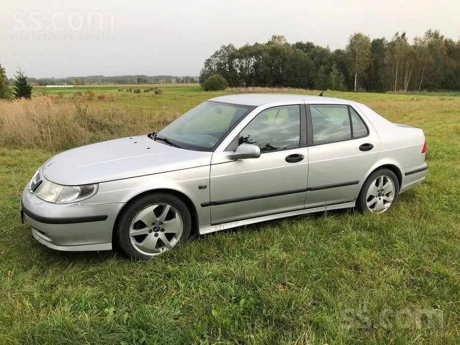 Saab 9-5 2003 photo 2
