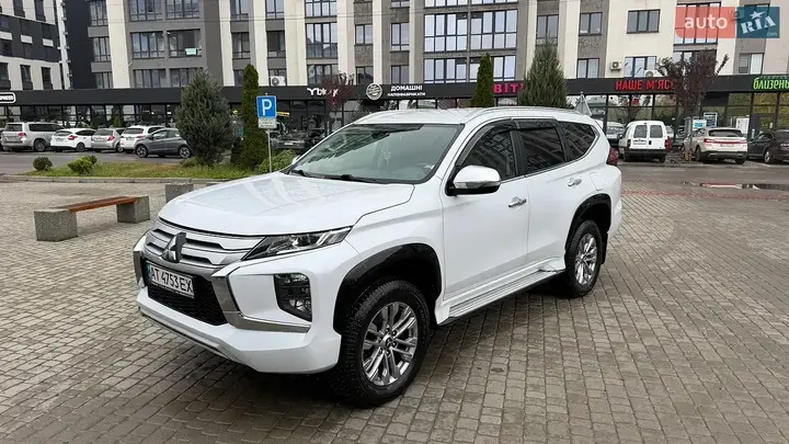 Mitsubishi Pajero Sport