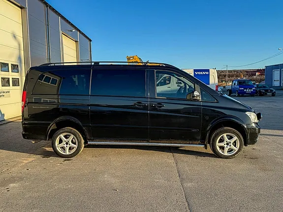Mercedes-Benz Viano 2012 photo 5