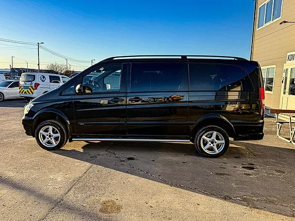 Mercedes-Benz Viano 2012 photo 4
