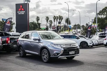 Mitsubishi Outlander 2016 photo 4