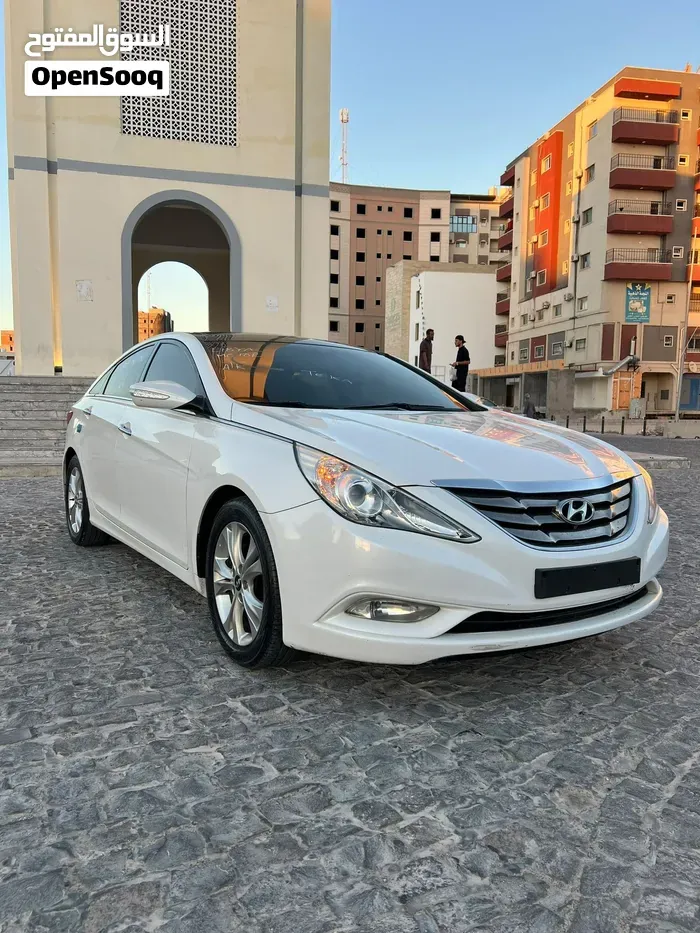 Kia Optima 2011 photo 2