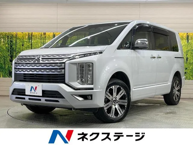 Mitsubishi Delica D:5
