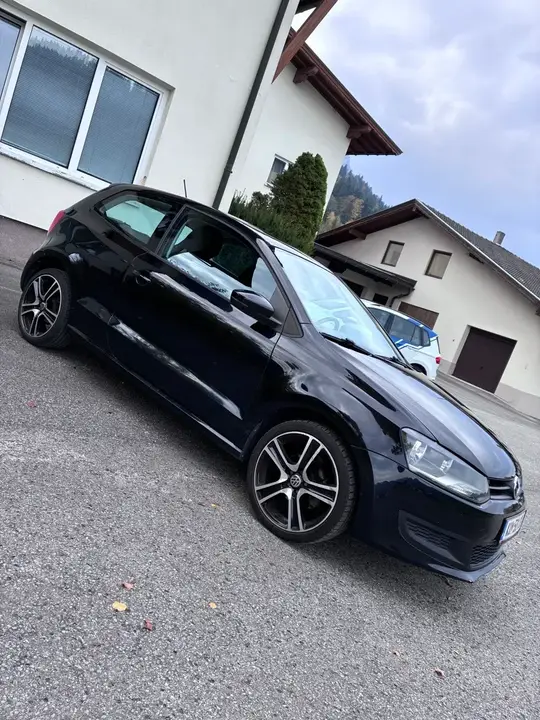 Volkswagen Polo 2010 photo 3