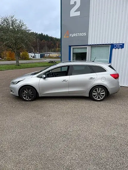 Kia Ceed 2014 photo 3
