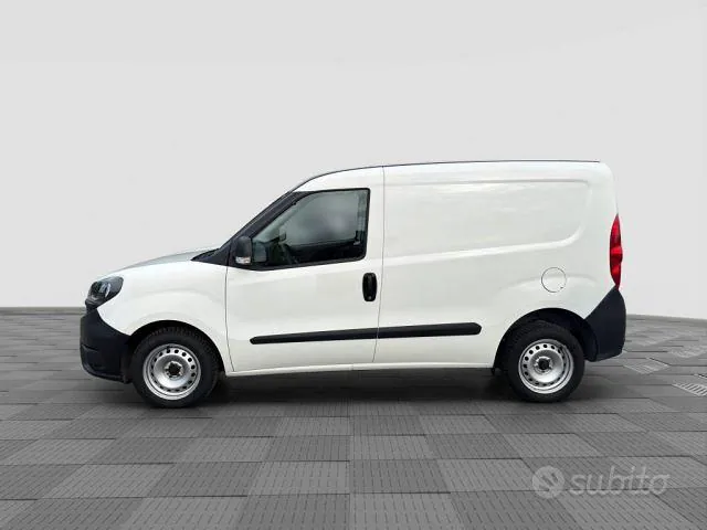 Fiat Doblò 2022 photo 2