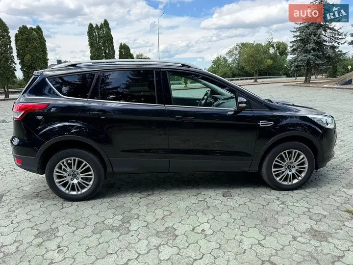 Ford Kuga 2014 photo 2