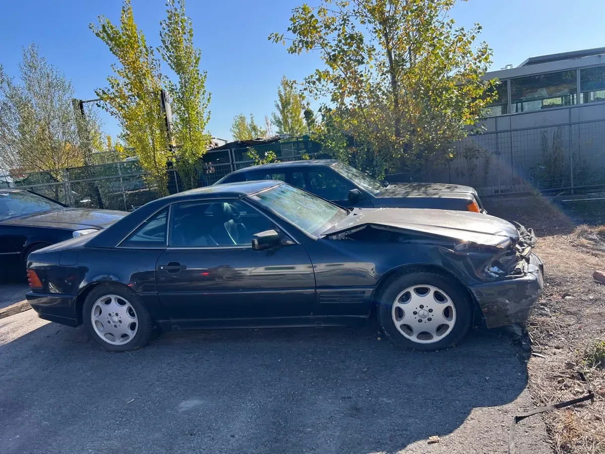 Mercedes-Benz Sl-Class 1992 photo 3