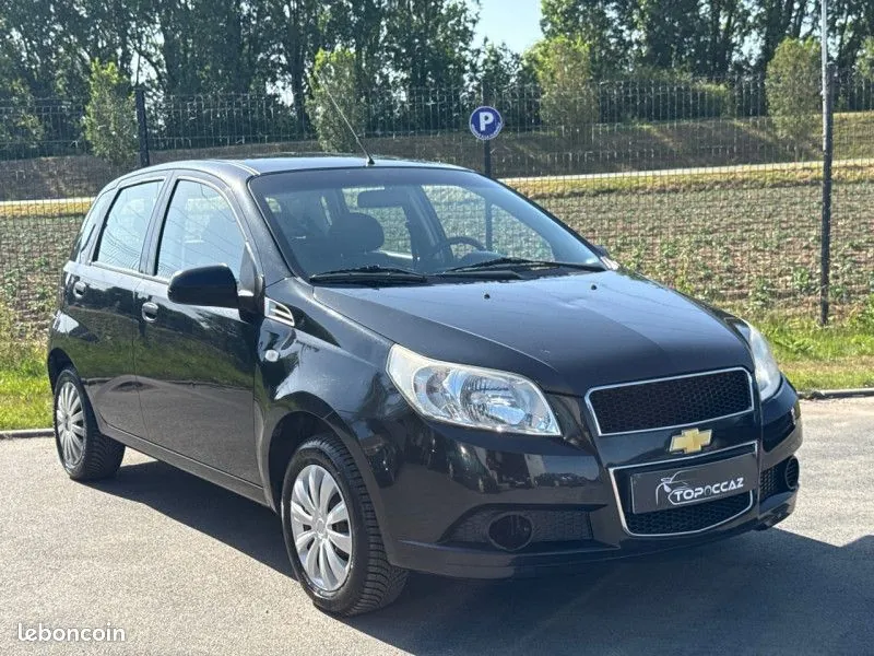 Chevrolet Aveo 2010 photo 2