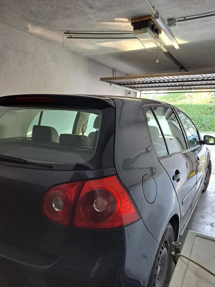 Volkswagen Golf 2004 photo 2