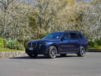 BMW X7 2023 photo 2