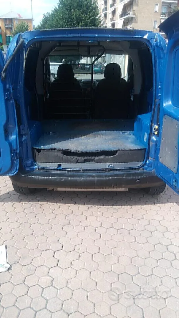 Fiat Fiorino 2010 photo 5