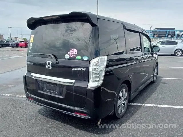 Honda Stepwagon 2013 photo 4