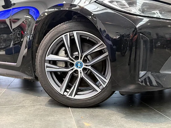 BMW I4 2024 photo 2