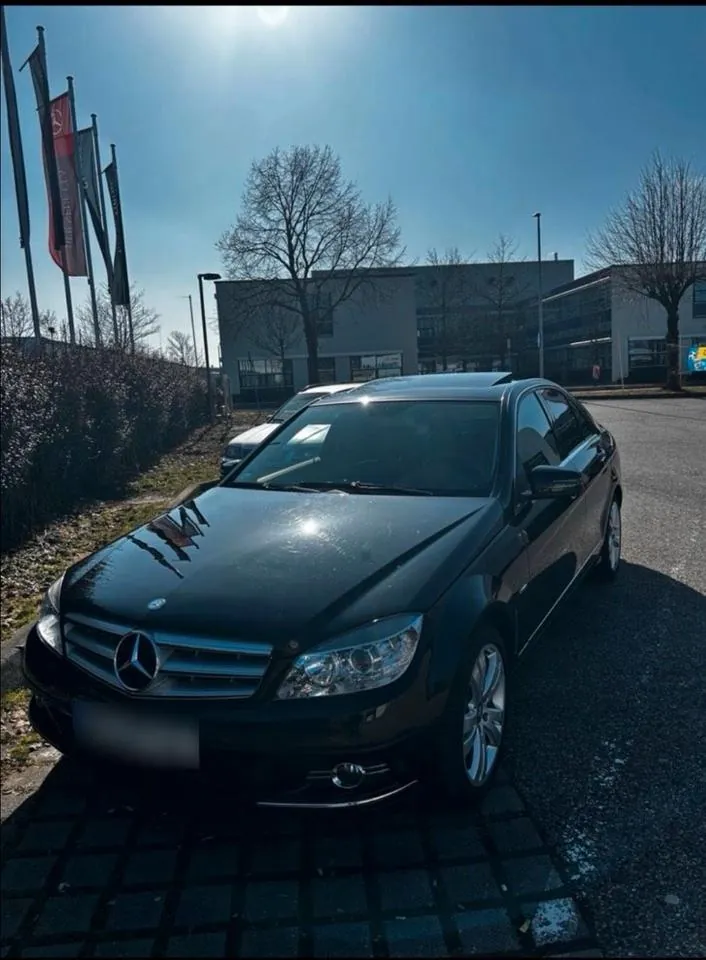 Mercedes-Benz C200