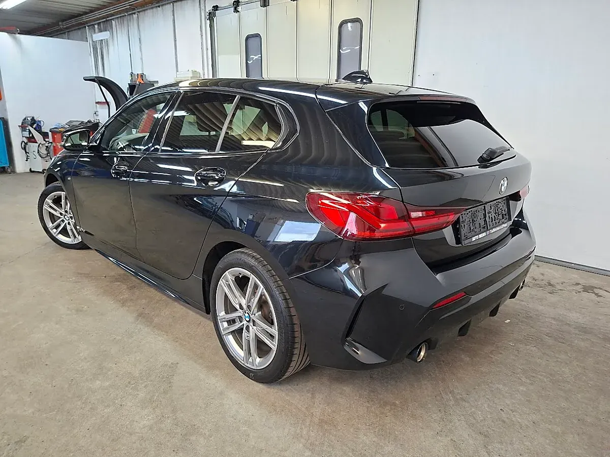 BMW 1 Series 2022 photo 3