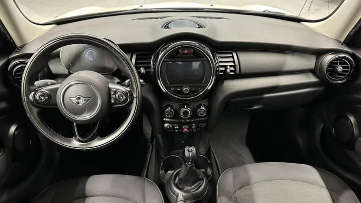 Mini Cooper 2021 photo 2