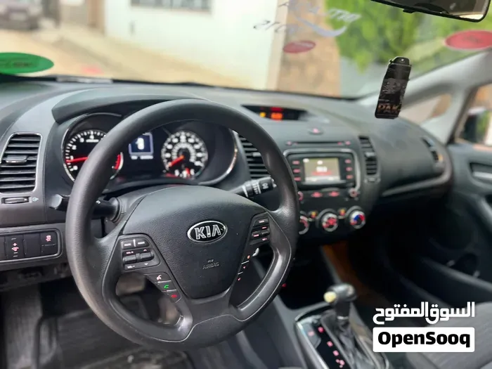 Kia Forte 2017 photo 4