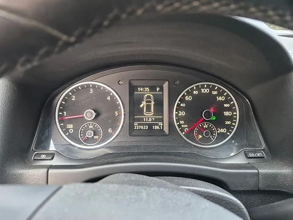 Volkswagen Tiguan 2011 photo 3