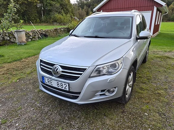 Volkswagen Tiguan 2011 photo 2