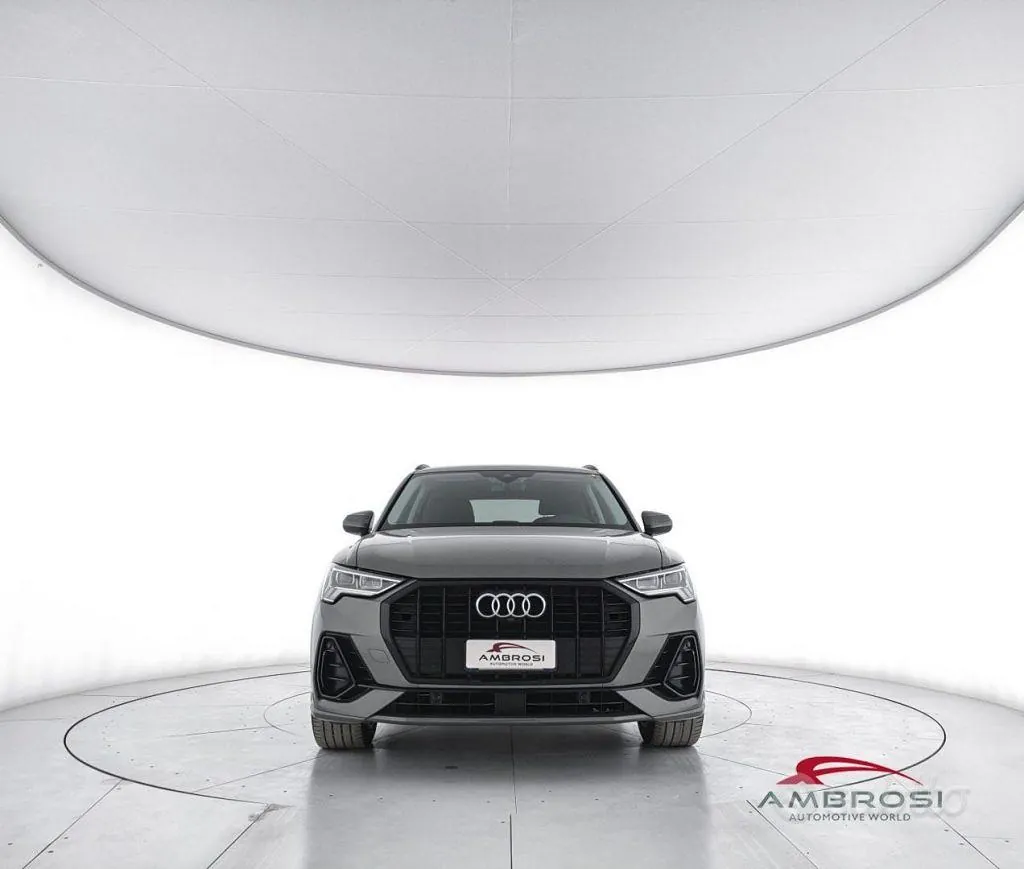 Audi Q3 2022 photo 5