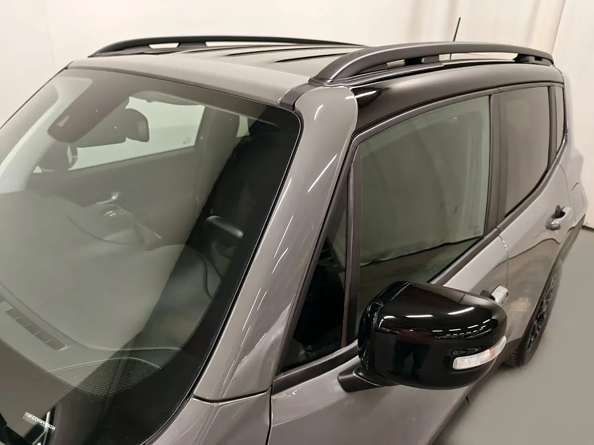 Jeep Renegade 2023 photo 2