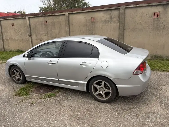 Honda Civic 2007 photo 4