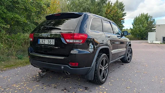 Jeep Grand Cherokee 2011 photo 3