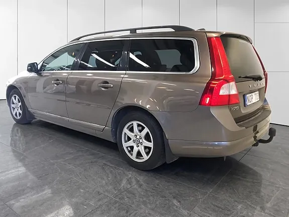 Volvo V70 2010 photo 4