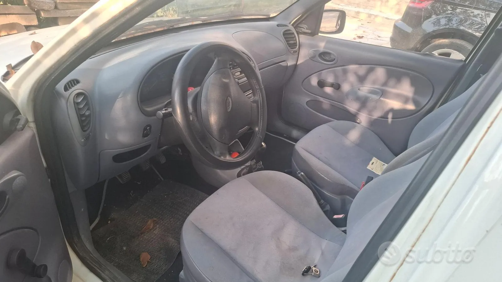 Ford Courier 1999 photo 3