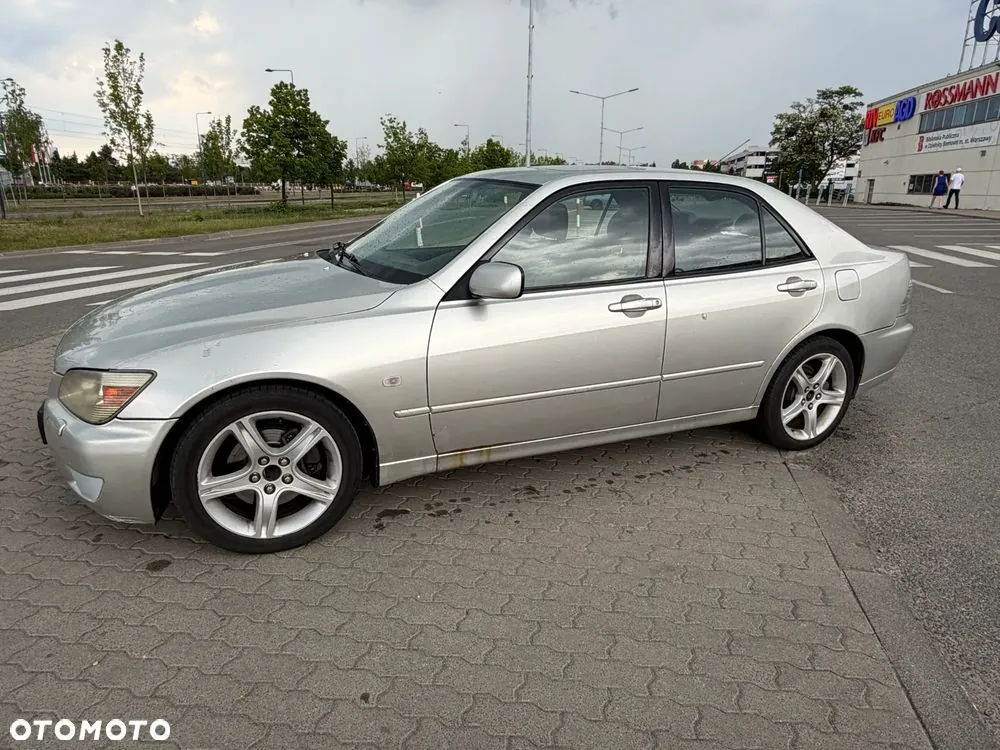 Lexus Is