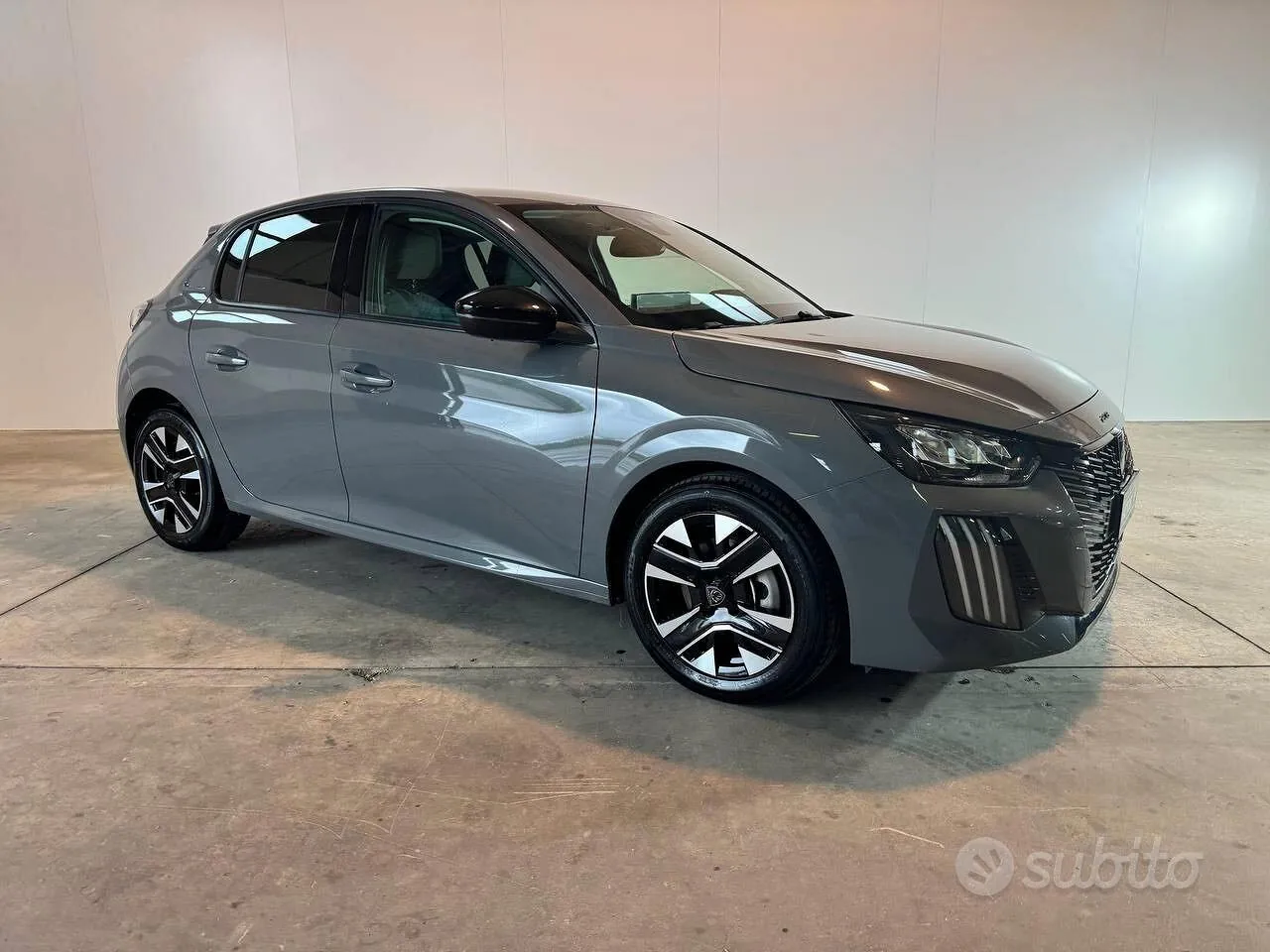 Peugeot 208 2024 photo 2