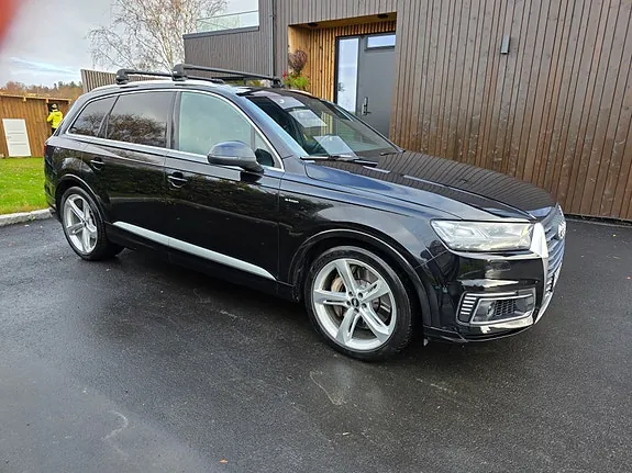 Audi Q7 2018 photo 3