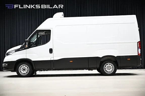 Iveco Daily 2023 photo 2
