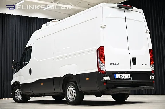 Iveco Daily 2023 photo 3