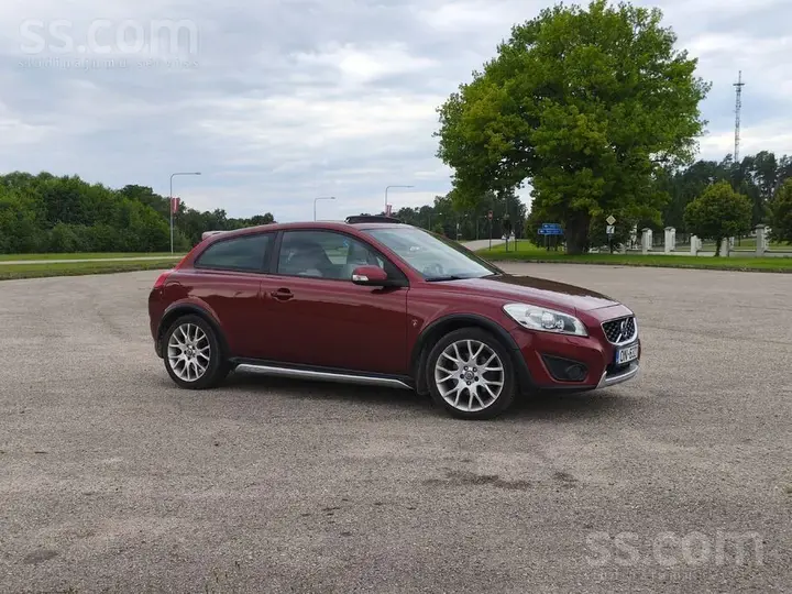 Volvo C30 2011 photo 2