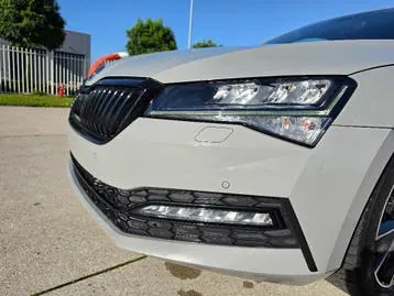 Skoda Superb 2022 photo 3