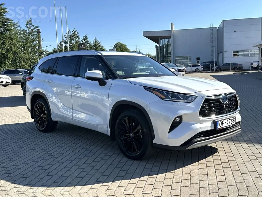 Toyota Highlander 2024 photo 4