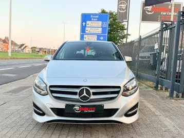 Mercedes-Benz B180D 2015 photo 2