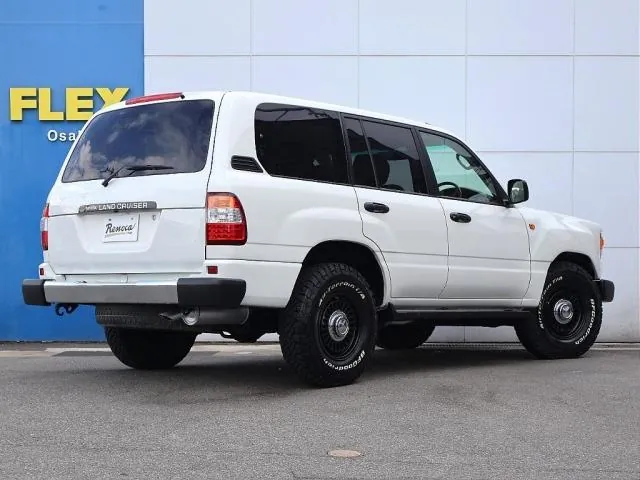 Toyota Land Cruiser 2004 photo 2